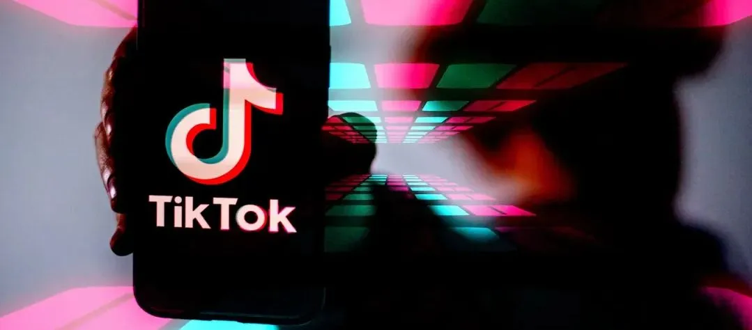 STRATEGIA TIKTOK